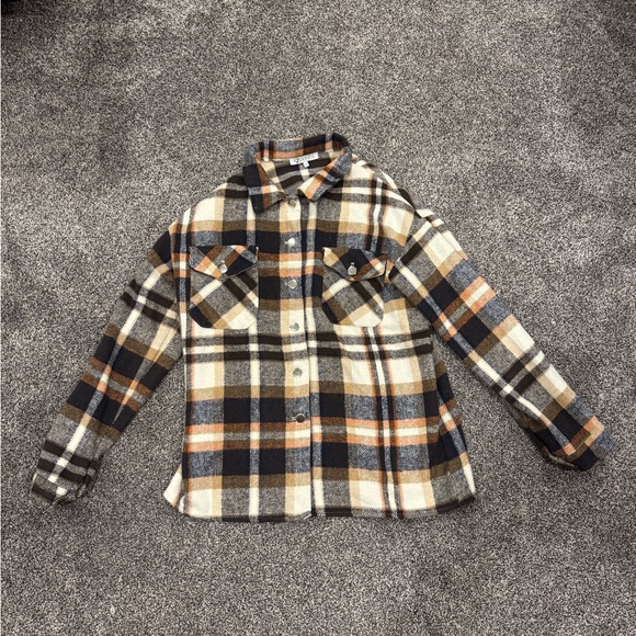 Cezele Tops - Plaid Button-Up Shirt